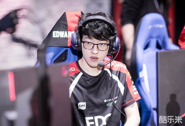 教练必须针 教练必须针