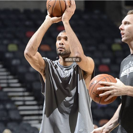 湖人一签一裁：古德温成功转正留队 雷迪什将再次告别洛杉矶.